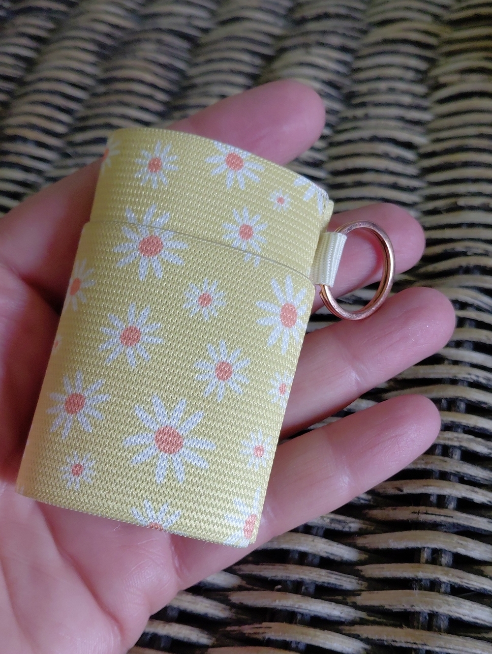Thread Wallets *Chelsea* - Picture 3 of 10